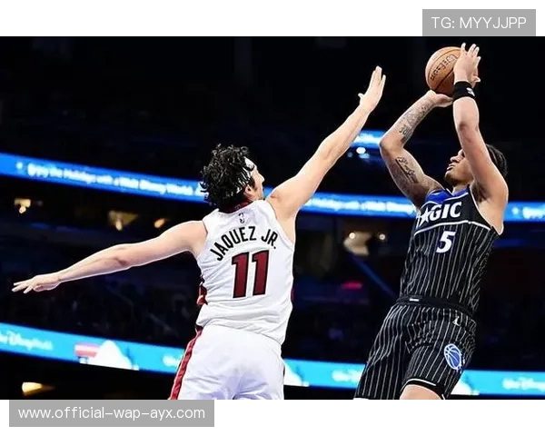 班凯罗抢断制造绝杀机会，魔术团队篮球成胜因